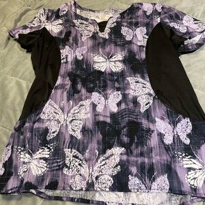 Women’s used scrub top med